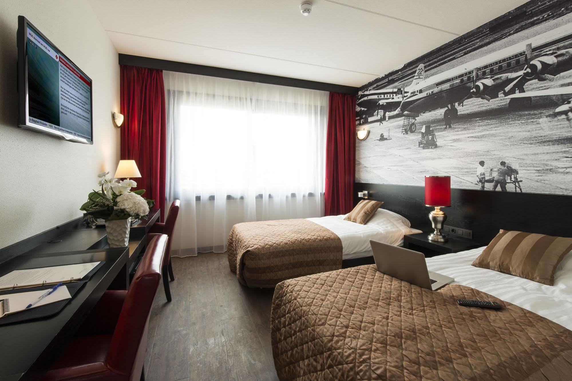 הופדורפ Bastion Hotel Amsterdam Airport מראה חיצוני תמונה